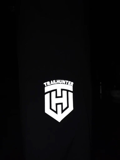 Trailhunter Trailpants 2.0 MTB-Hose für Enduro, Freeride und Downhill – leichte, atmungsaktive Fahrradhose mit reflektierenden Logos und perfektem Sitz für maximale Bewegungsfreiheit auf dem Trail.